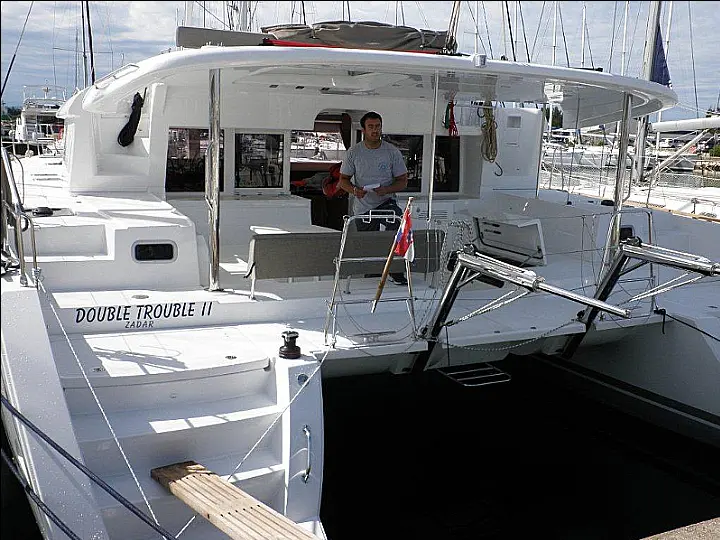 Lagoon 450 - External image